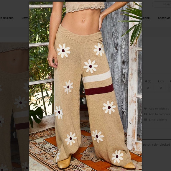 POL “ TARZANA “ POL Two Piece Color Block Sweater Set with Floral Detail - Picture 6 of 10